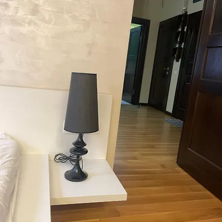 Luxury Apartment *